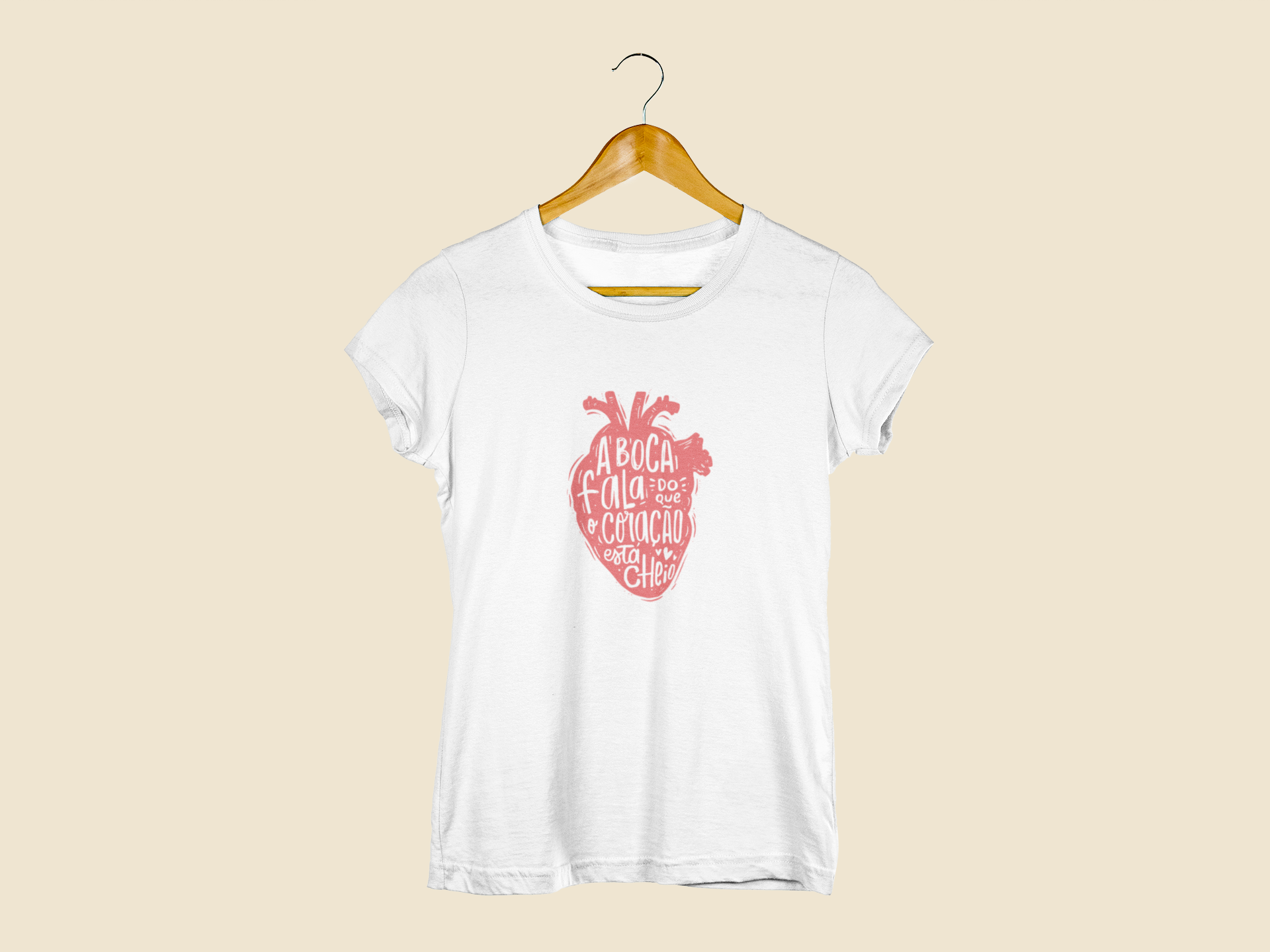 Camiseta Baby Look Cristã Feminina A Boca Fala