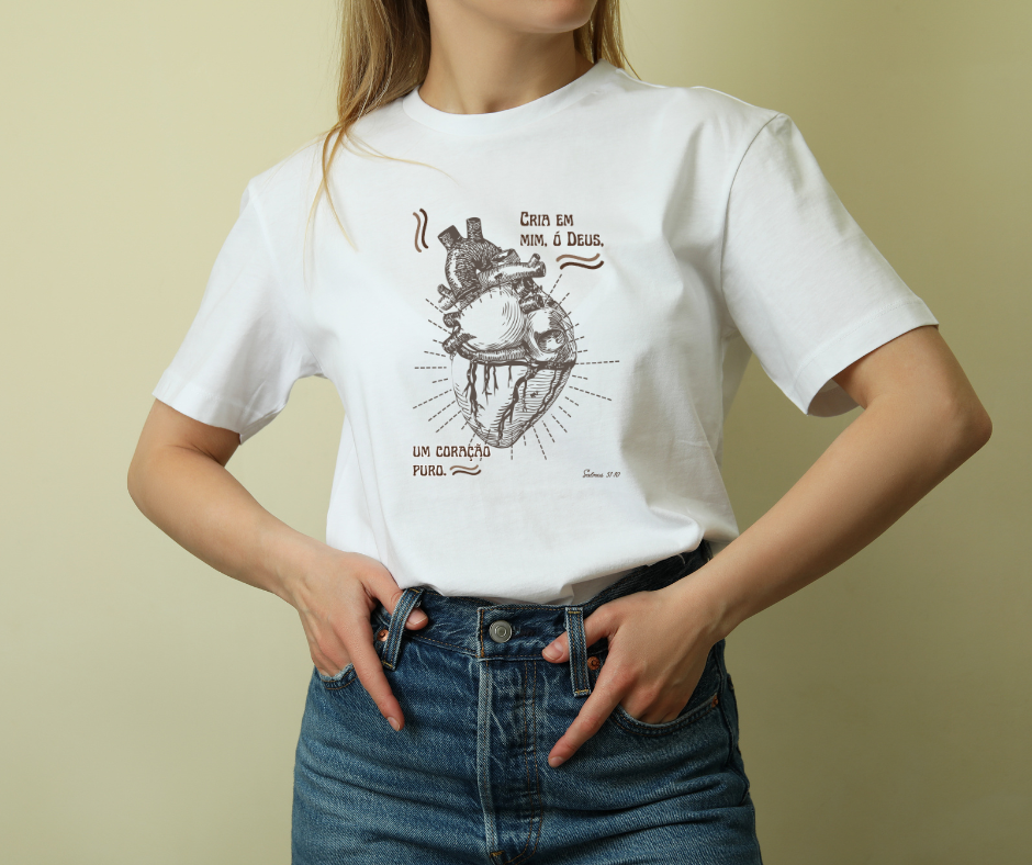 Camiseta Cristã Feminina Cria em Mim