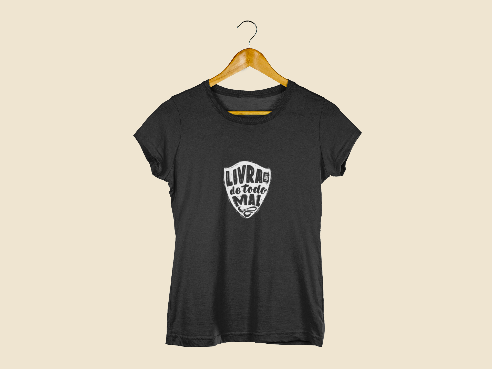 Camiseta Baby Look Cristã Feminina Livrai de Todo Mal